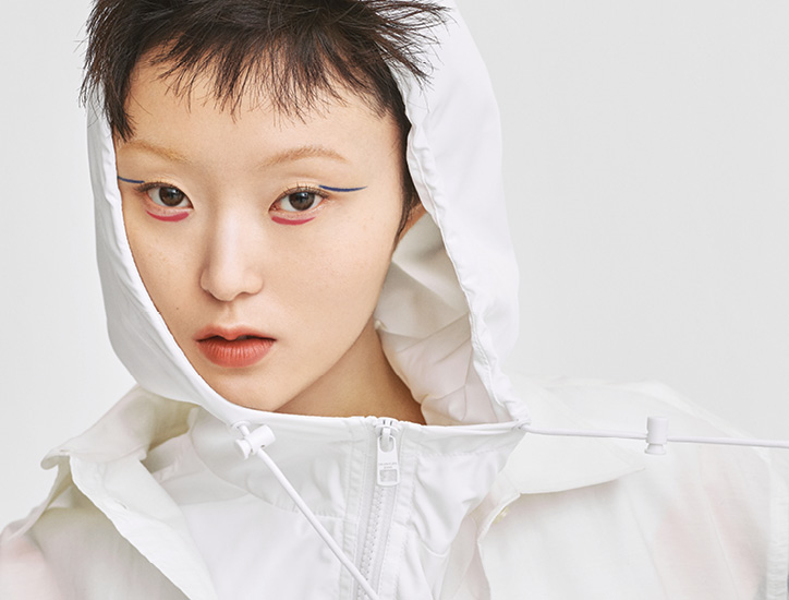 백스테이지의 네온 아이라인, 실제로 해보면?