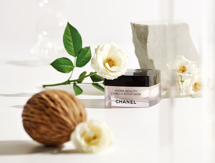 플라워 에너지를 듬뿍 담은 뉴 하이엔드 스킨케어